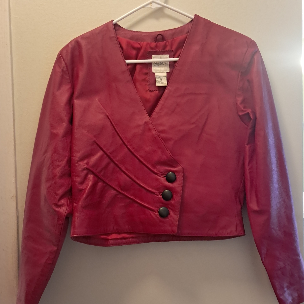 Elegant Red Women's Leather Jacket